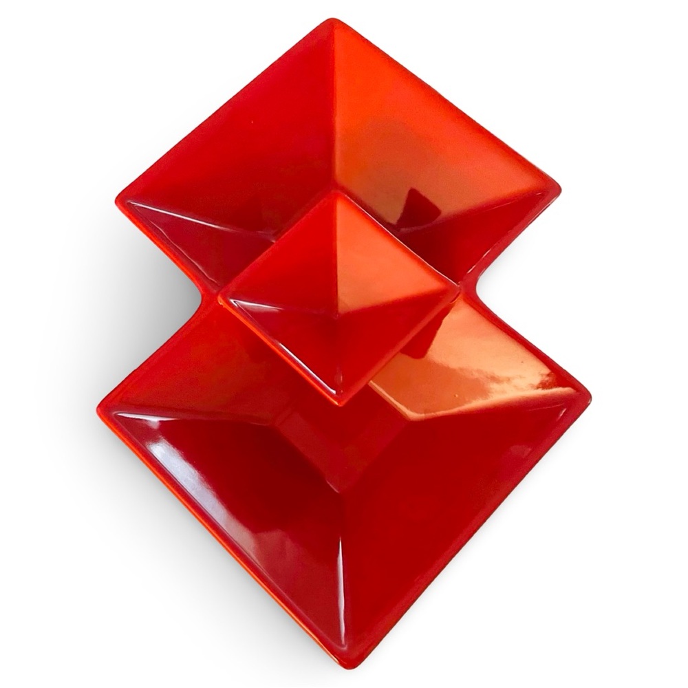 Red Geometric Ceramic Ashtray - Picture 14 of 16